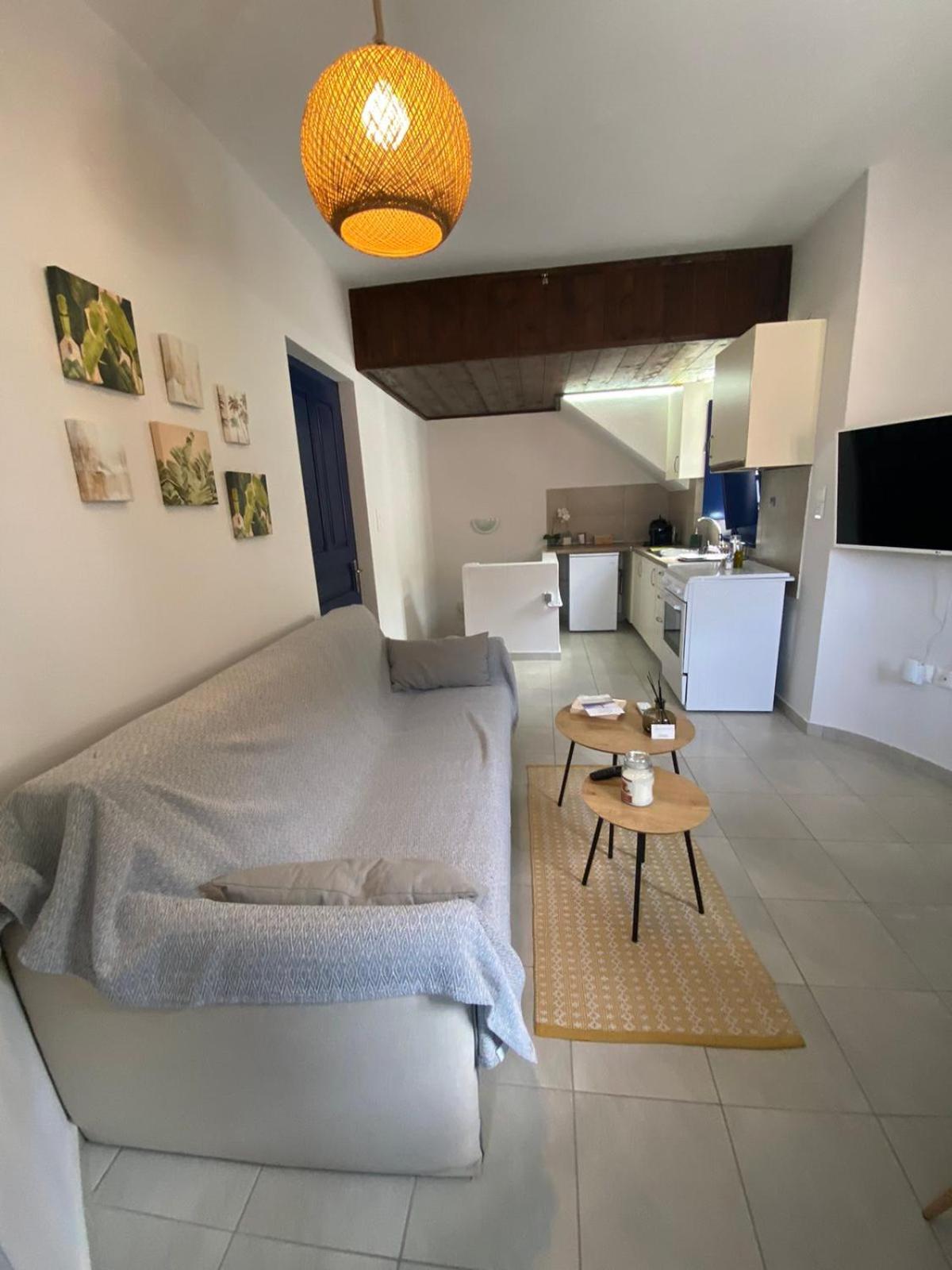 Oros Eros Apartment Hydra  Room photo